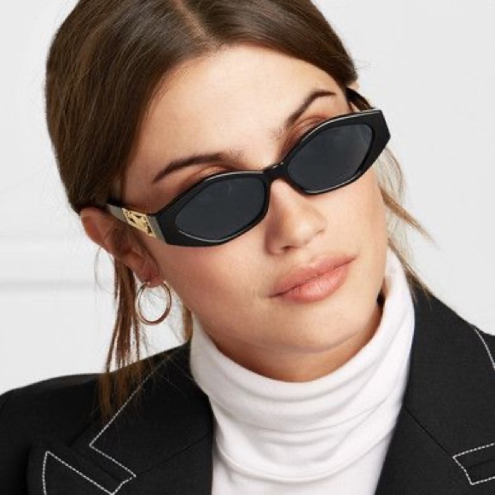 Le Specs Petit Panthere Sunglasses + Chain